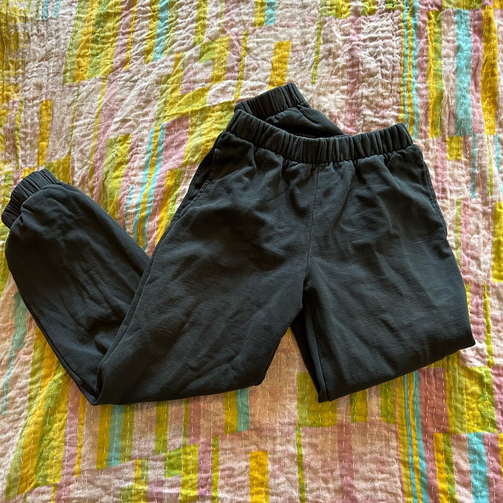 Brandy Melville Rosa Sweatpants Black